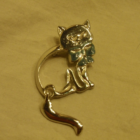 Vintage KK/Ed Oro Metal Cat Kitty Brooche Pin - Picture 1 of 8